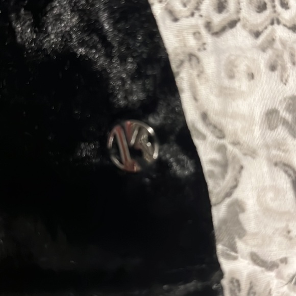 Buff bunny velour pullover size L - Picture 2 of 2